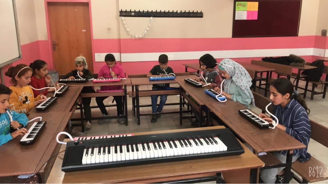 2022-2023 Eğitim-Öğretim yılı Ders Dışı Etkinlikleri kapsamında okulumuzda Müzik kursu açılmıştır.